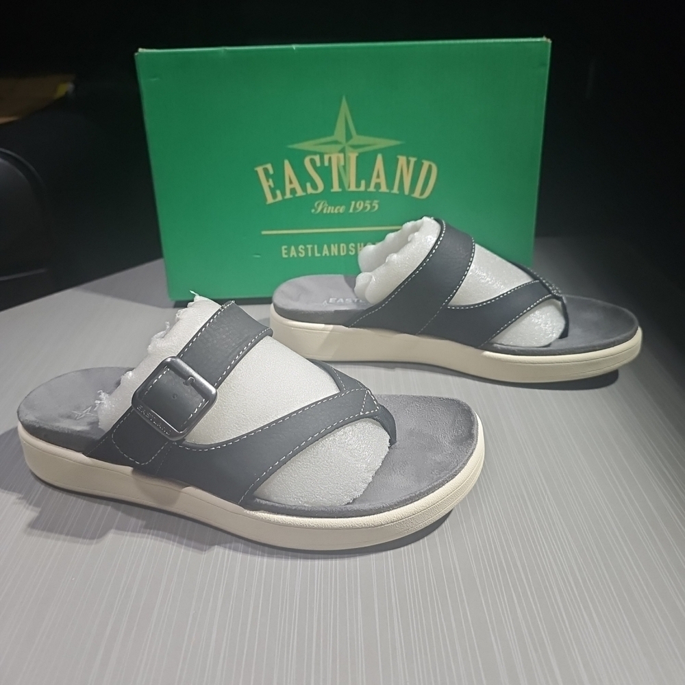 Eastland Commonwealth Women’s Sandals In Black Size 9 NEW In Box - Picture 4 of 12